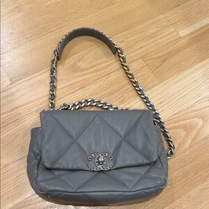 Chanel 19 Quilted Leather Shoulder Bag